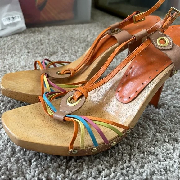 BCBG Multicolor Strappy Heels SZ9 - Picture 7 of 7